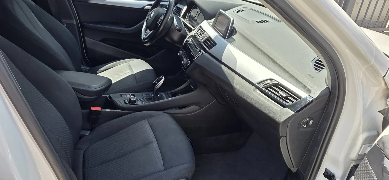 BMW X1 xDrive20i, 2.0 petrol, / 131 kW /, 178 к.с., снимка 9 - Автомобили и джипове - 55582008