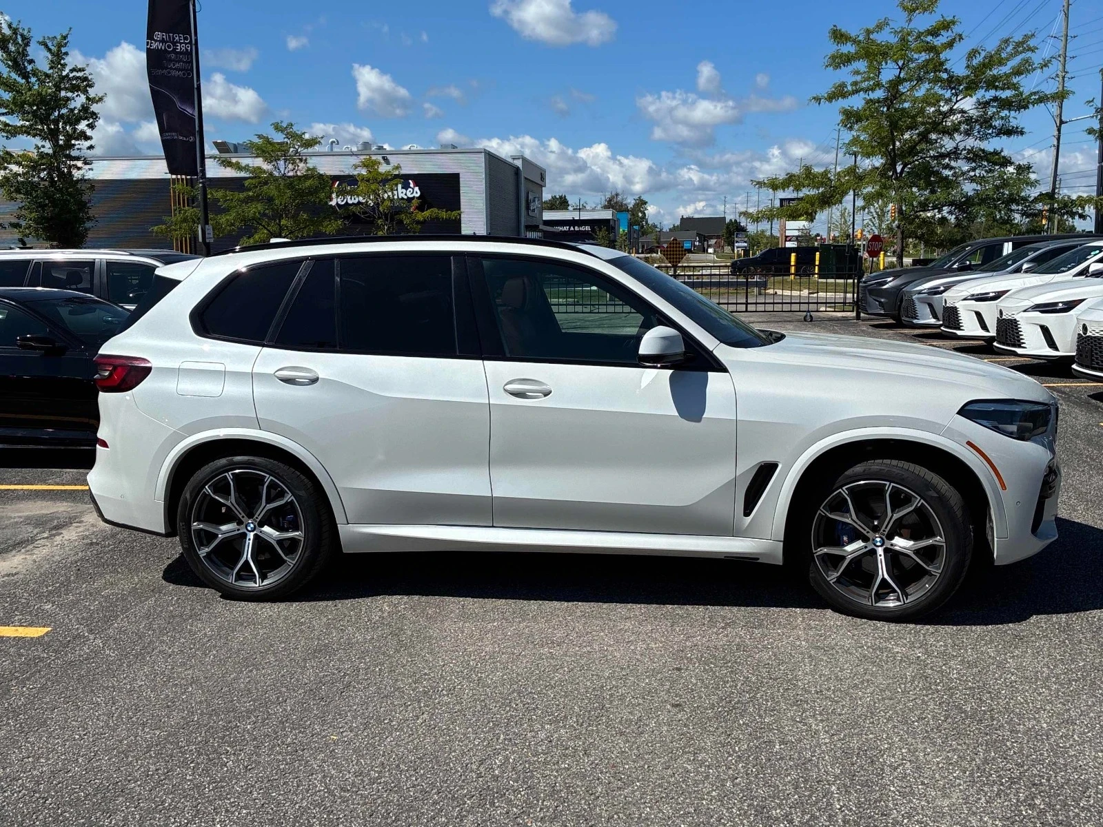 BMW X5 xDrive40i | M-пакет | 360 камера| Full Екстри, снимка 4 - Автомобили и джипове - 55735584
