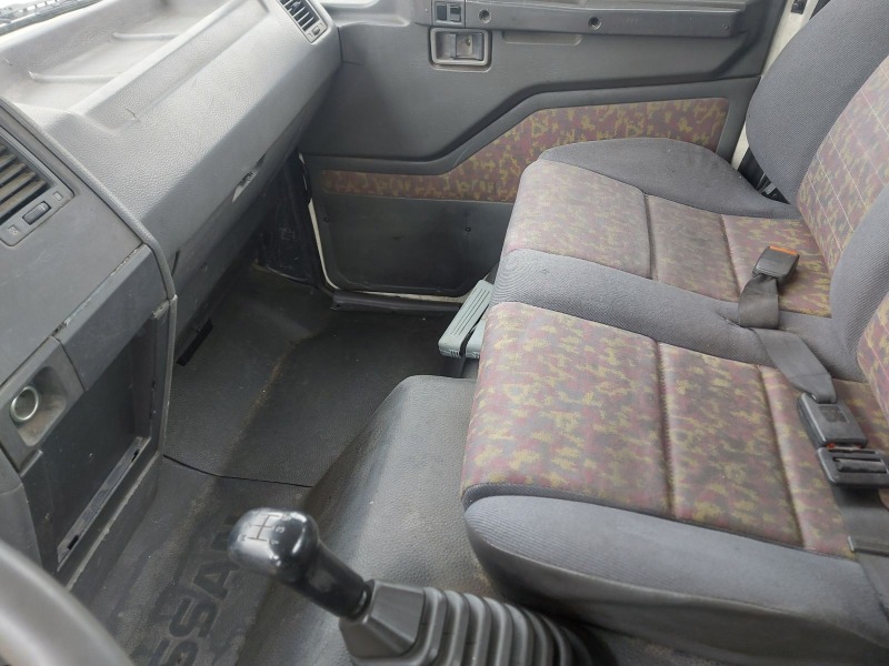 Nissan Capstar, снимка 10 - Бусове и автобуси - 45945932