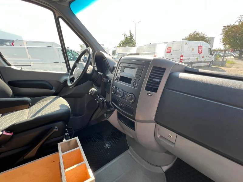 VW Crafter 2.0TDI , Клима , снимка 11 - Бусове и автобуси - 47157568