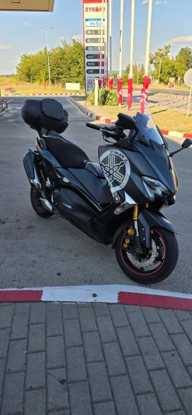     Yamaha T-max SX