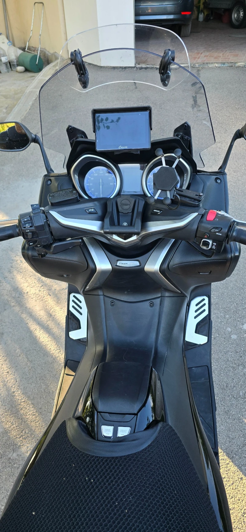 Yamaha T-max SX, снимка 7 - Мотоциклети и мототехника - 51500331