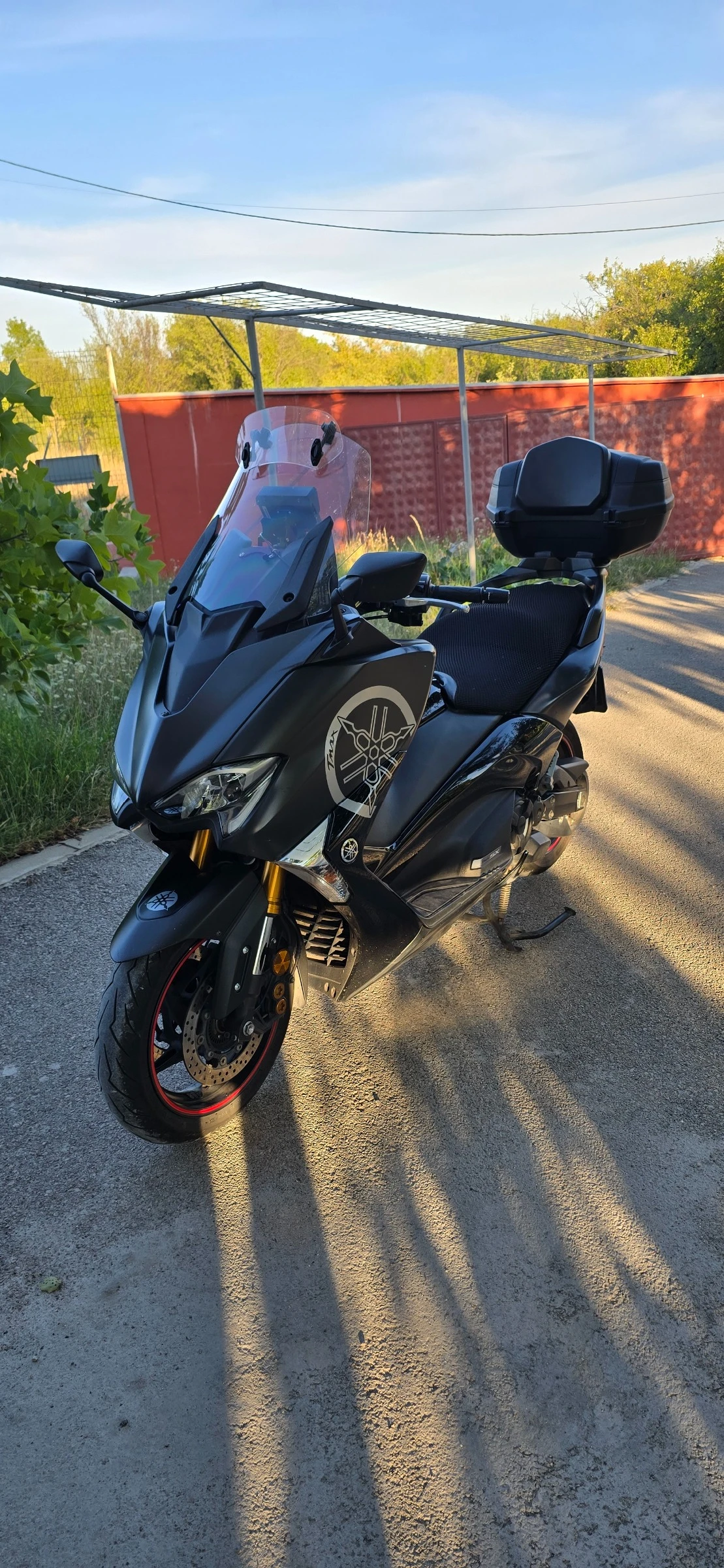 Yamaha T-max SX - изображение 4