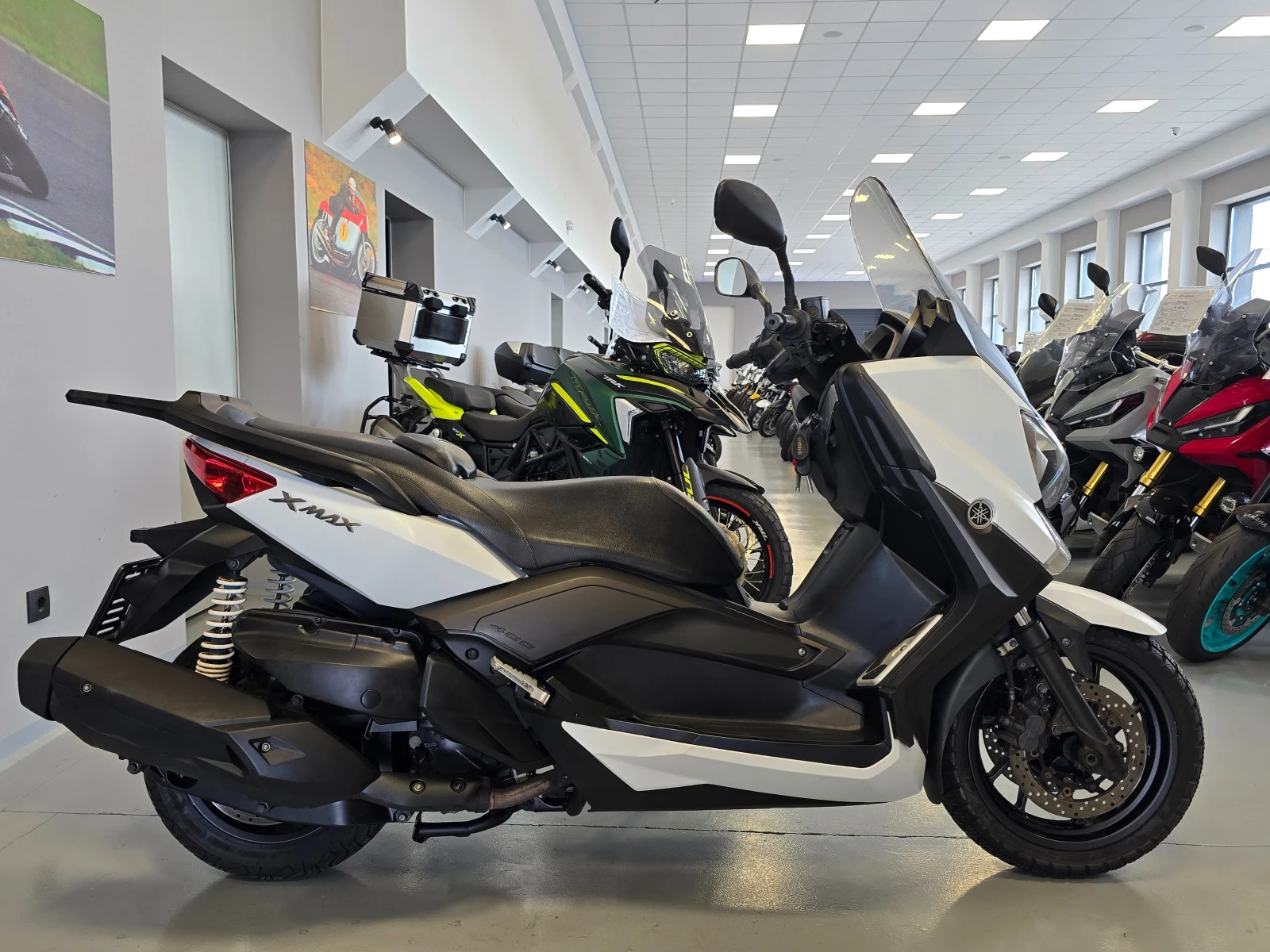 Yamaha X-max 400ie, Перфектен!, снимка 2 - Мотоциклети и мототехника - 55196696