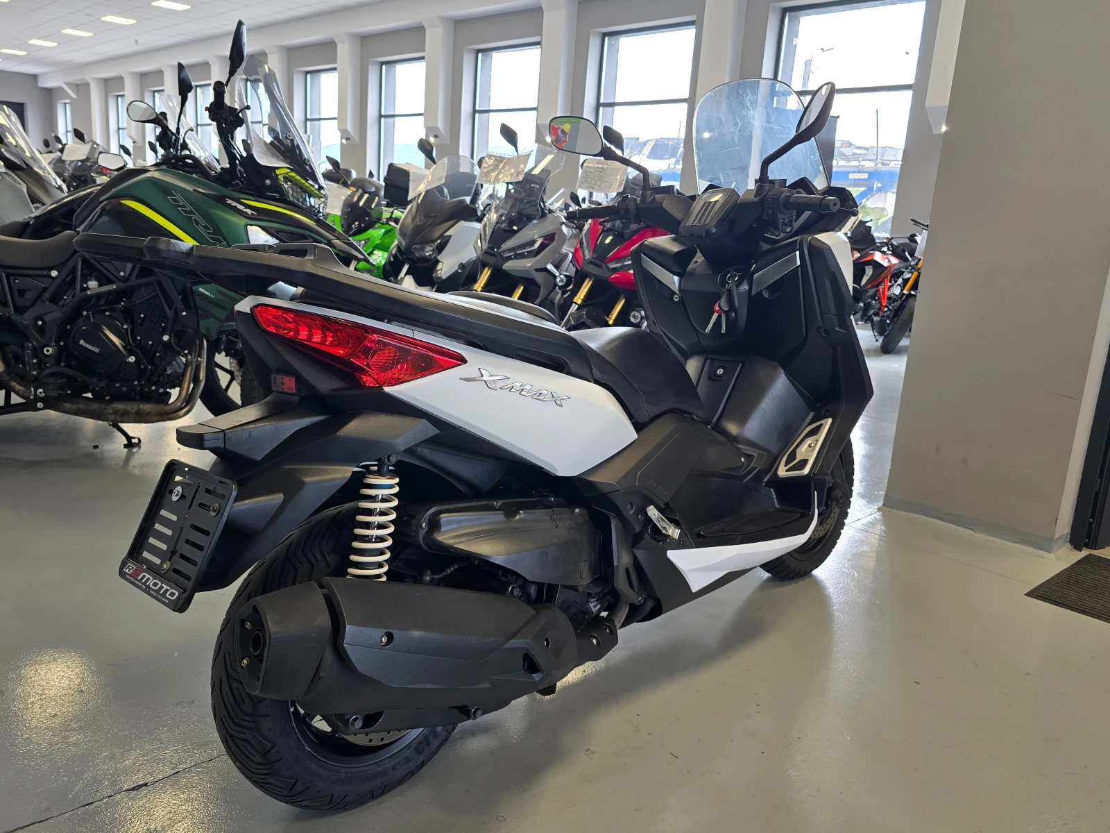 Yamaha X-max 400ie, Перфектен!, снимка 3 - Мотоциклети и мототехника - 55196696