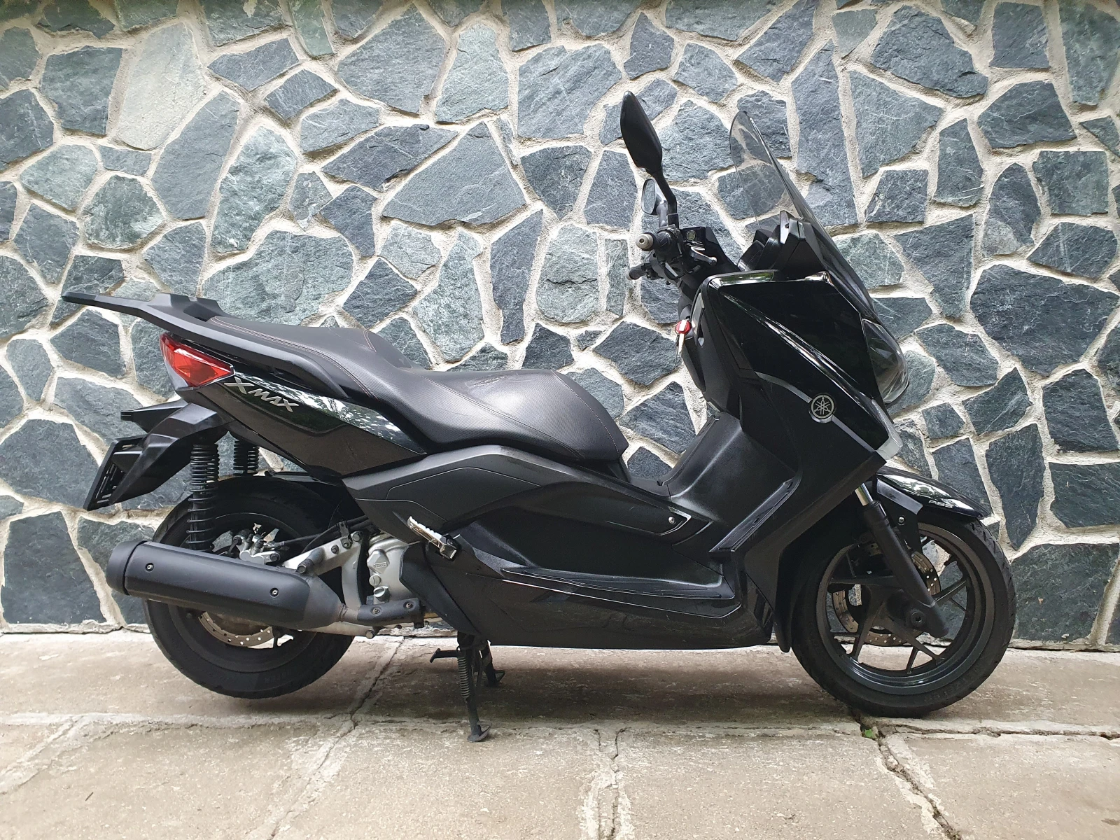Yamaha X-max 250i ABS 20000км!