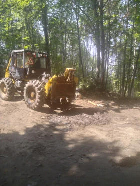 Специализирани машини Машини за дърводобив  0.8.9.9.1.3.8.5.3.7, снимка 1