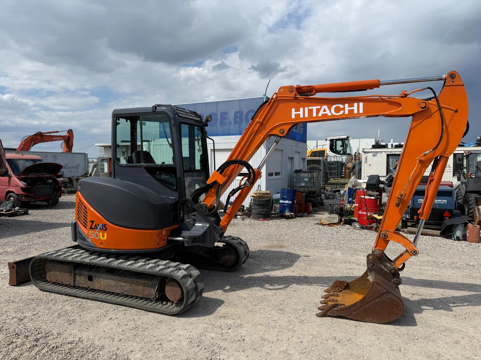 Багер Hitachi ZX 50 U-2, снимка 11 - Индустриална техника - 54942472