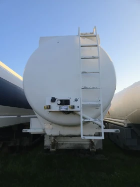 Полуремарке Schwarzmuller Цистерна, снимка 1