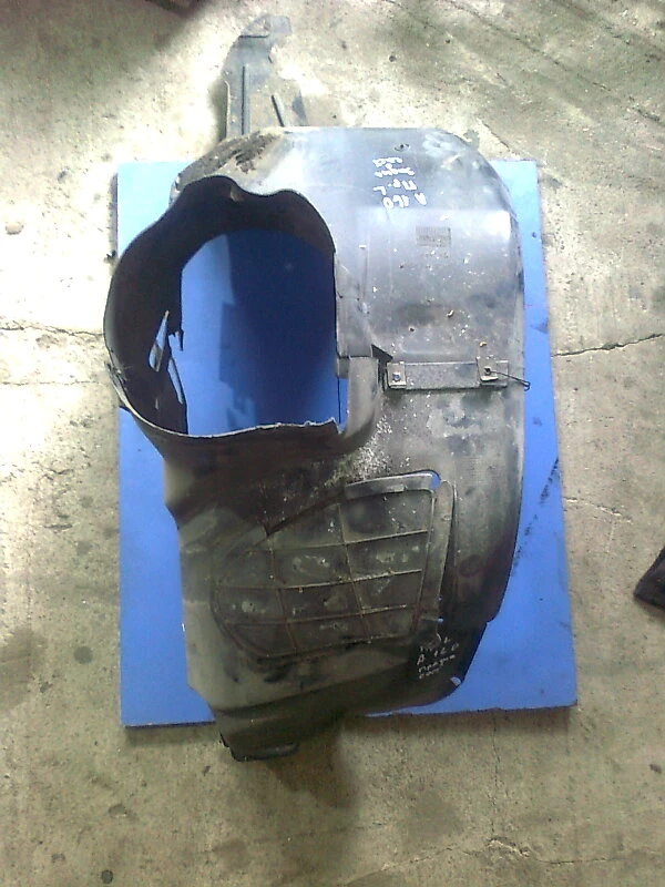 подкалник преден ляв за Мерцедес A160 (сив) 