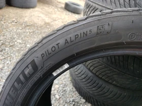 Гуми Зимни 245/40R18, снимка 6