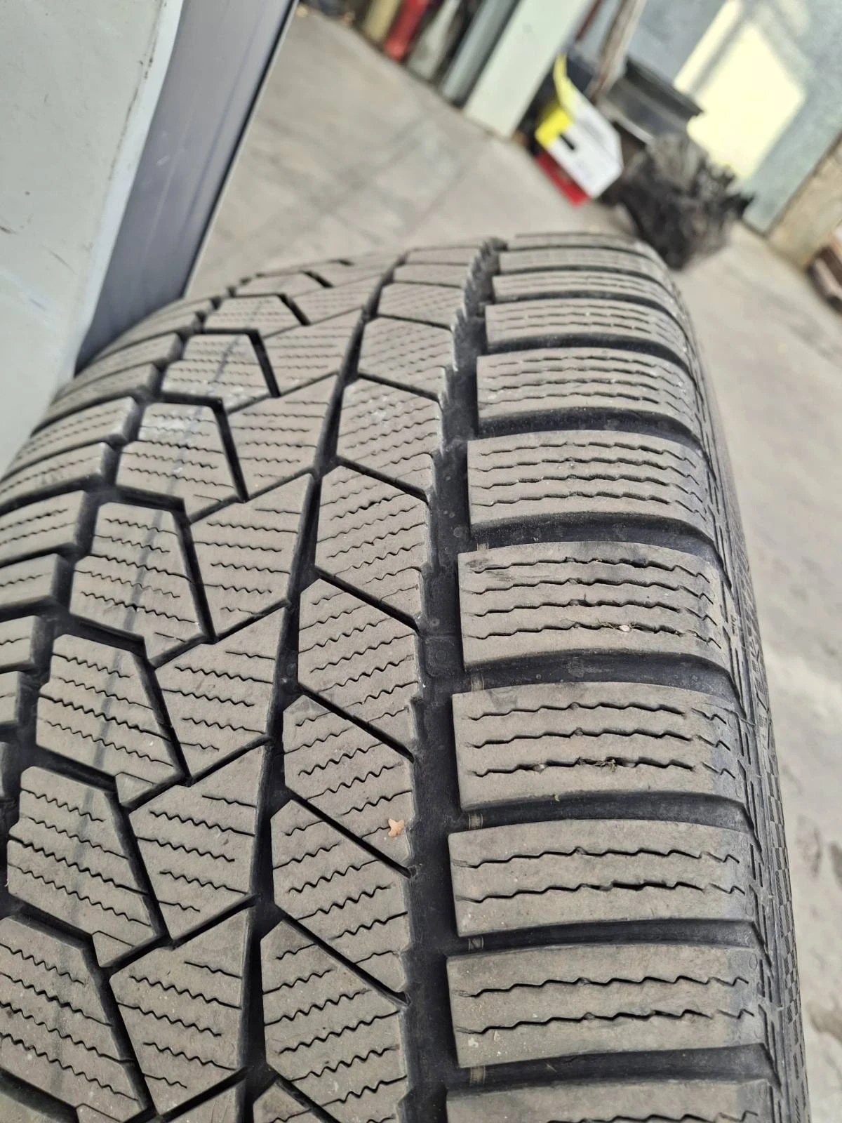 Гуми с джанти Continental 255/40R20, снимка 2 - Гуми и джанти - 55816007