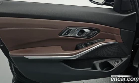 BMW 330 330i Luxury, снимка 13