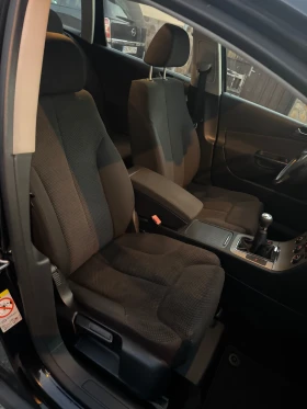VW Passat 2.0fsi - 1600 € / 3129.33 лв. - 98826185 14