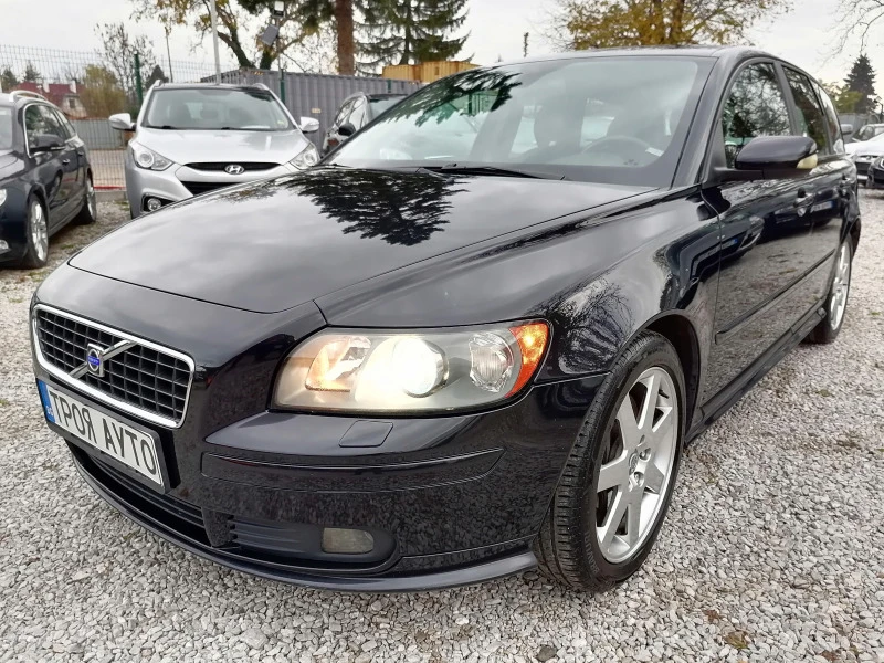 Volvo V50 Т5 2.5Т* КОЖА* КСЕНОН* * , снимка 1 - Автомобили и джипове - 43391999