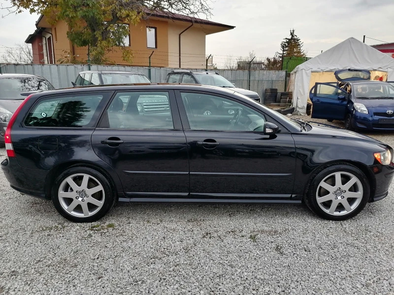 Volvo V50 Т5 2.5Т* КОЖА* КСЕНОН* * , снимка 4 - Автомобили и джипове - 43391999