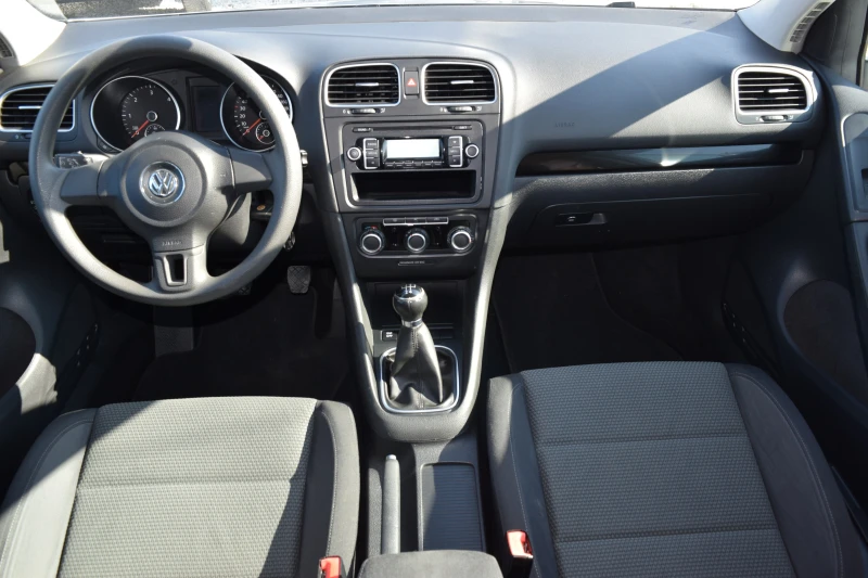 VW Golf 2.0 TDI 110 kc* Euro5, снимка 11 - Автомобили и джипове - 48977398