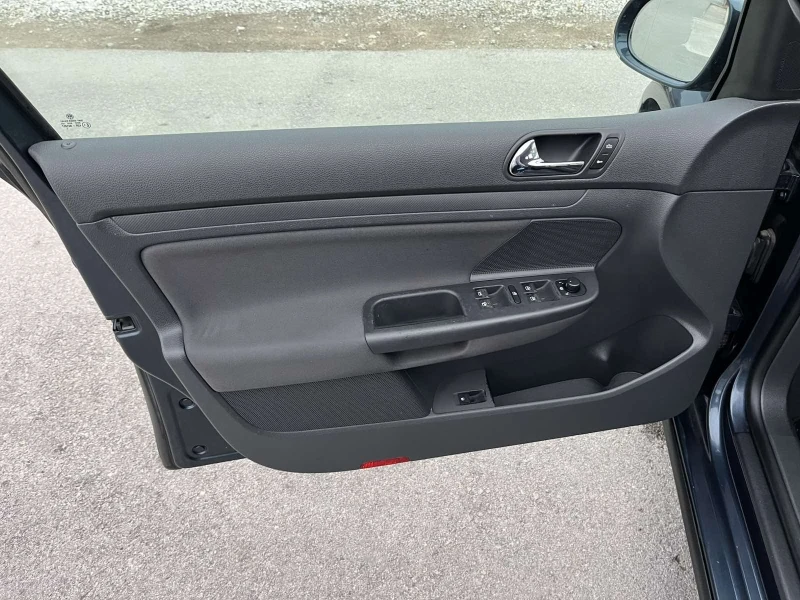 VW Golf 1.4I 75кс  КЛИМАТИК, снимка 7 - Автомобили и джипове - 52169880