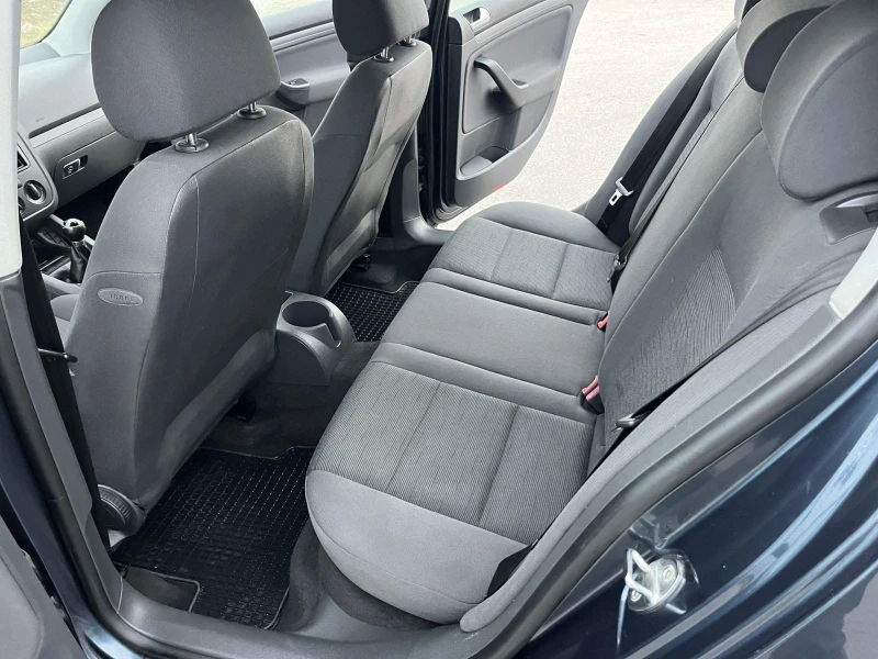 VW Golf 1.4I 75кс  КЛИМАТИК, снимка 9 - Автомобили и джипове - 52169880