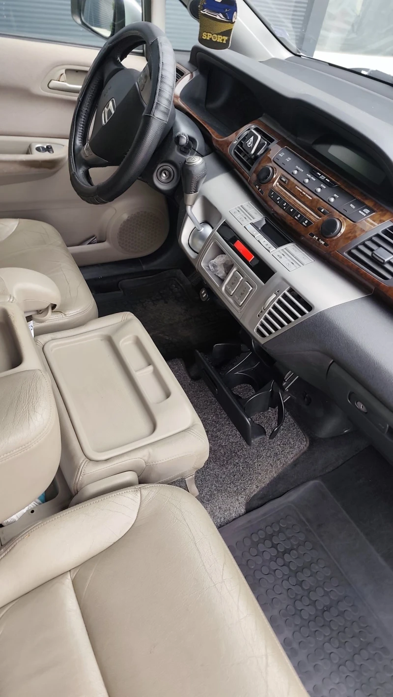 Honda Fr-v 2.2 I-CTDi, снимка 11 - Автомобили и джипове - 52473139