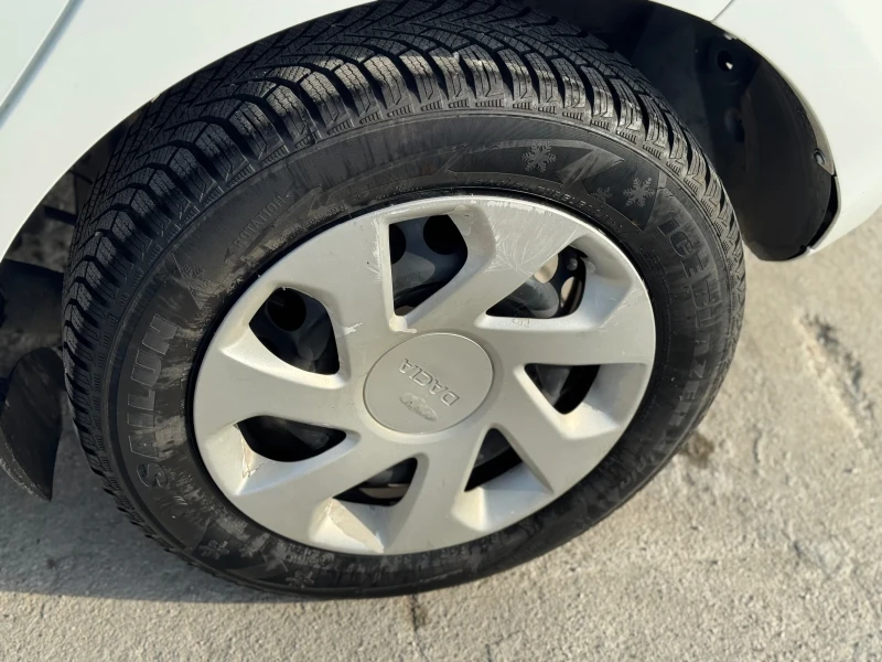 Dacia Sandero ДИЗЕЛ / КАСКО / НОВИ ЗИМНИ ГУМИ/КЛИМАТИК/АВТОПИЛОТ, снимка 12 - Автомобили и джипове - 52837347