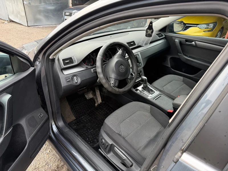 VW Passat 2.0TDI, снимка 10 - Автомобили и джипове - 53220399