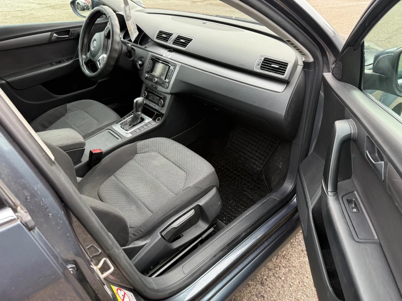 VW Passat 2.0TDI, снимка 11 - Автомобили и джипове - 53220399