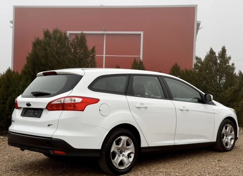 Ford Focus 1.6 TDCi, снимка 3 - Автомобили и джипове - 53274077