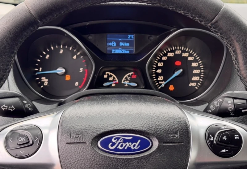 Ford Focus 1.6 TDCi, снимка 7 - Автомобили и джипове - 53274077