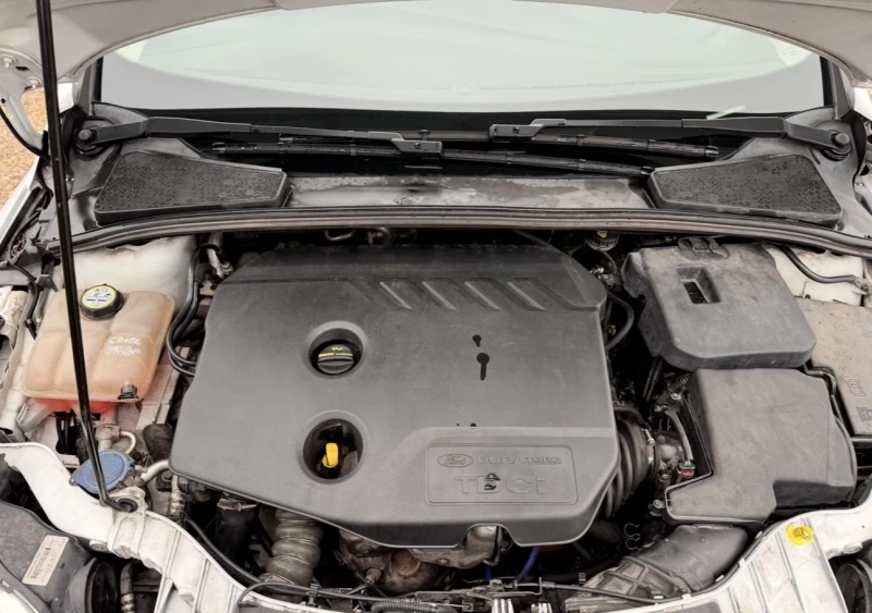 Ford Focus 1.6 TDCi, снимка 12 - Автомобили и джипове - 53274077