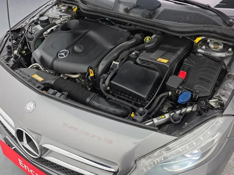 Mercedes-Benz A 200 2.0, снимка 6 - Автомобили и джипове - 54279076