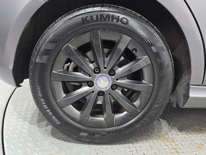 Mercedes-Benz A 200 2.0, снимка 5 - Автомобили и джипове - 54279076