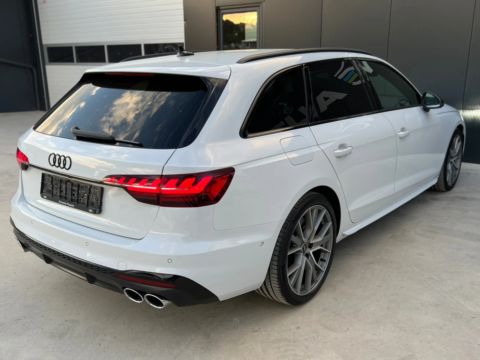 Audi S4 55TDI/CARBON/DISTRONIC/MATRIX - изображение 7