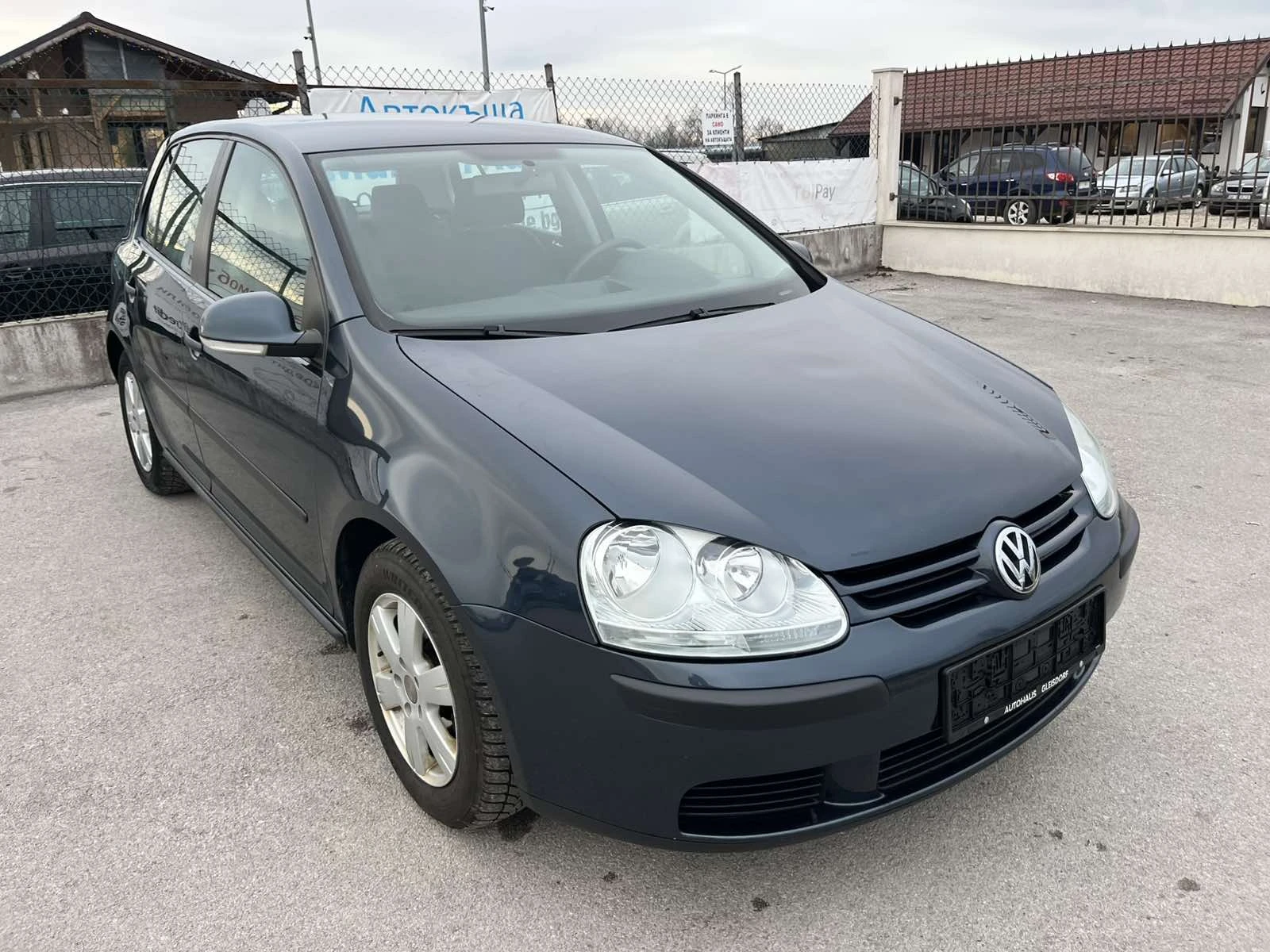 VW Golf 1.4I 75кс  КЛИМАТИК - изображение 3
