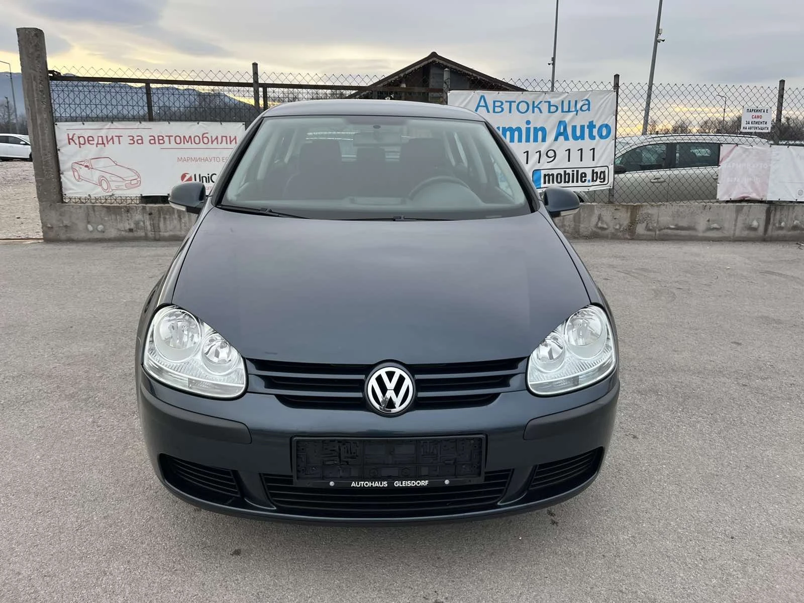 VW Golf 1.4I 75кс  КЛИМАТИК - изображение 2