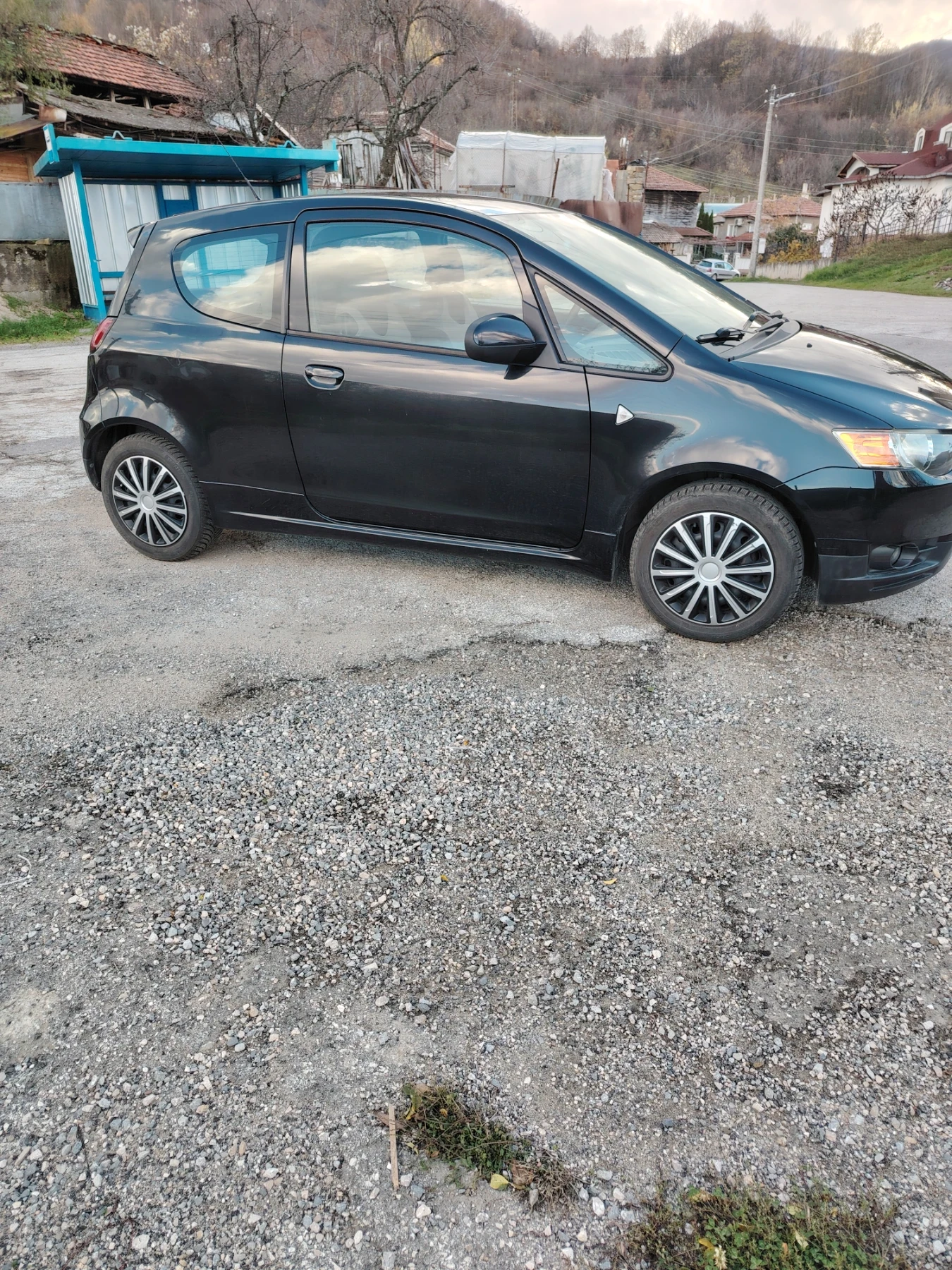 Mitsubishi Colt  - изображение 3