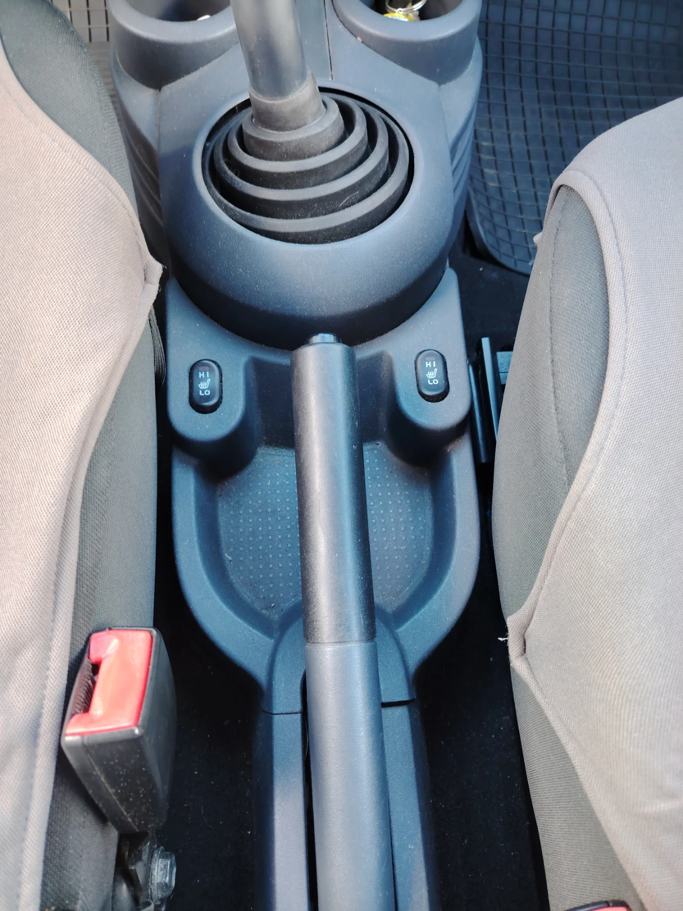 Mitsubishi Colt  - изображение 7