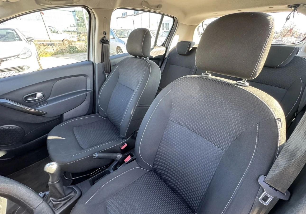 Dacia Sandero ДИЗЕЛ / КАСКО / НОВИ ЗИМНИ ГУМИ/КЛИМАТИК/АВТОПИЛОТ - изображение 8