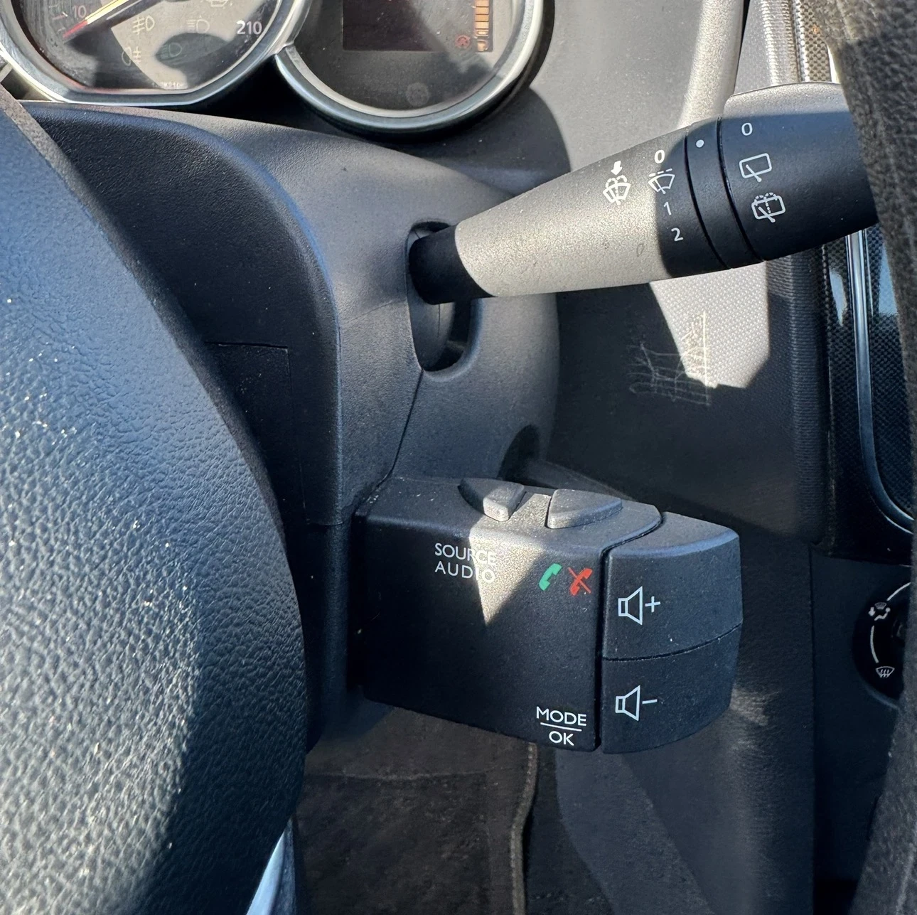 Dacia Sandero ����� / ����� / ���� ����� ����/��������/��������� | Mobile.bg � ����������� 11