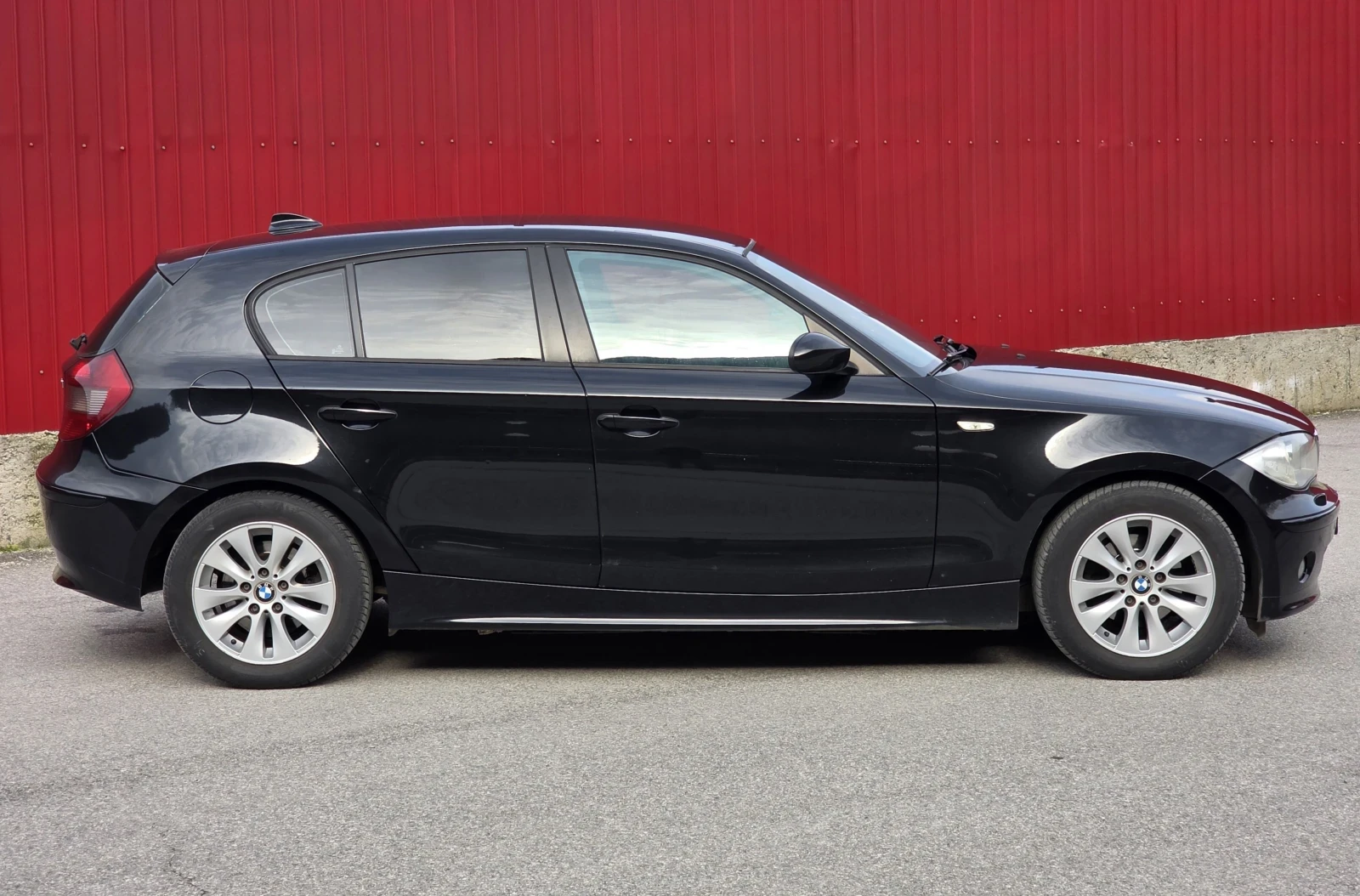 BMW 120 M47 163 Автомат Италия, снимка 4 - Автомобили и джипове - 53830739