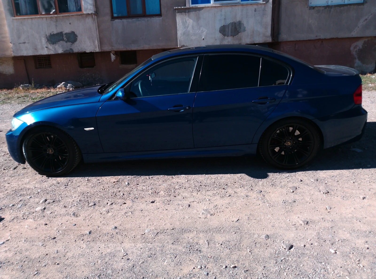 BMW 330 M sport paket, снимка 3 - Автомобили и джипове - 53849394
