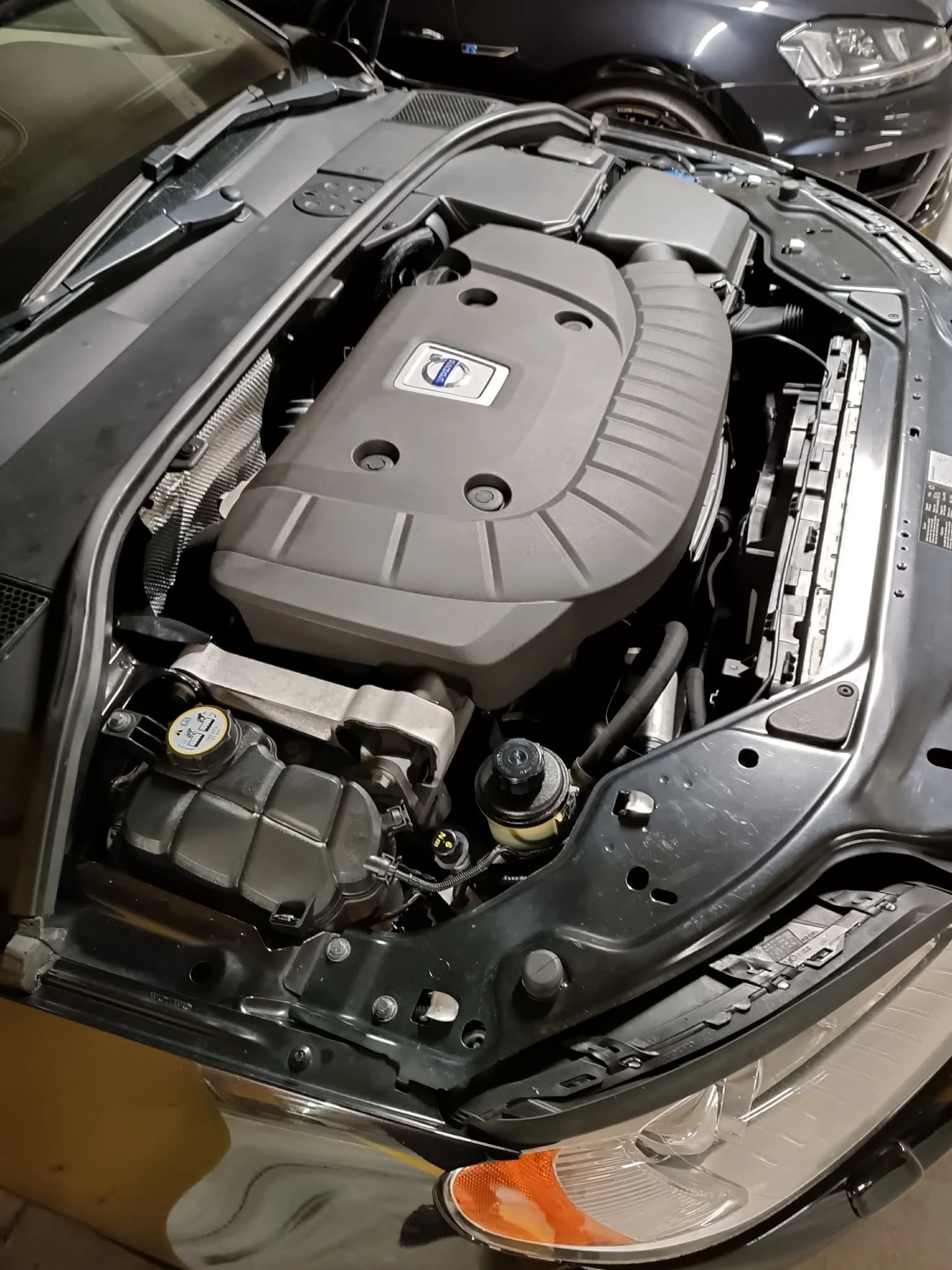 Volvo S80 2.4 D5 AWD, снимка 14 - Автомобили и джипове - 53966893