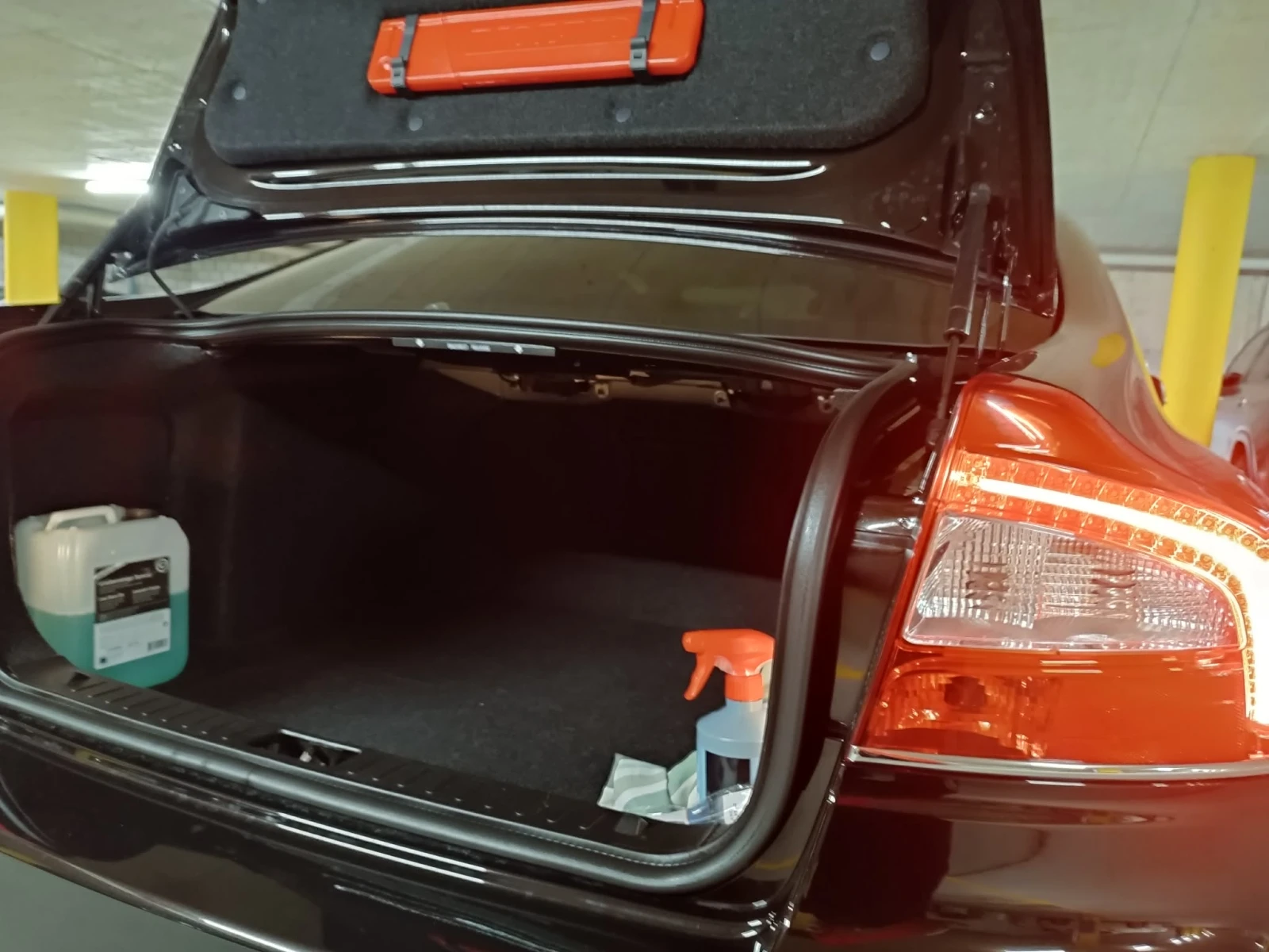 Volvo S80 2.4 D5 AWD, снимка 17 - Автомобили и джипове - 53966893