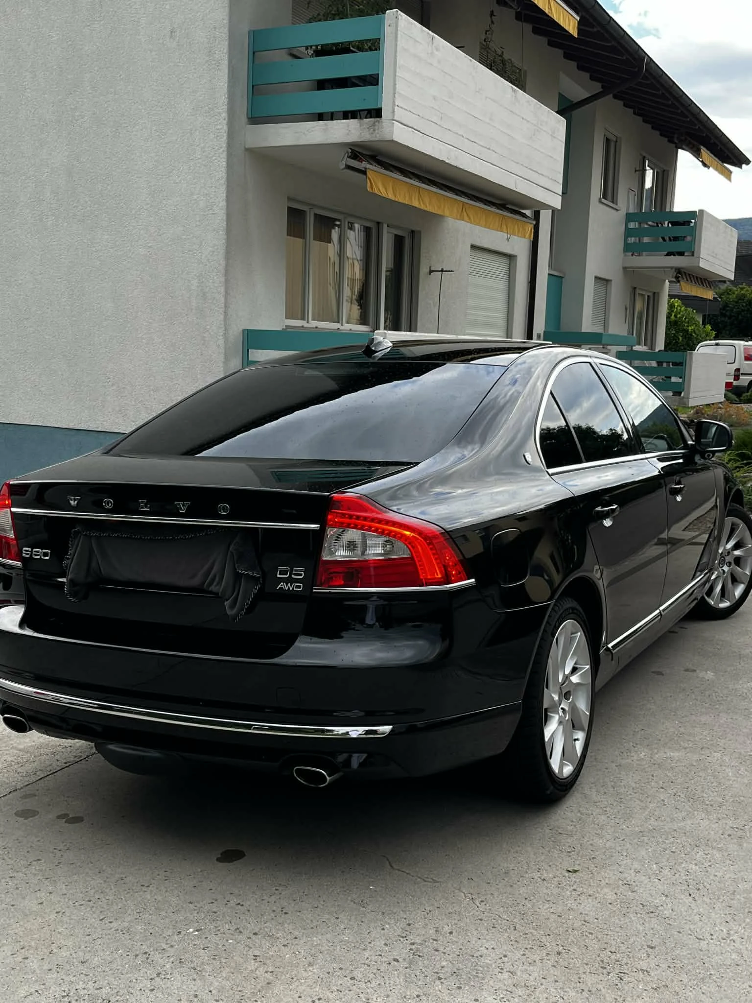 Volvo S80 2.4 D5 AWD, снимка 2 - Автомобили и джипове - 53966893