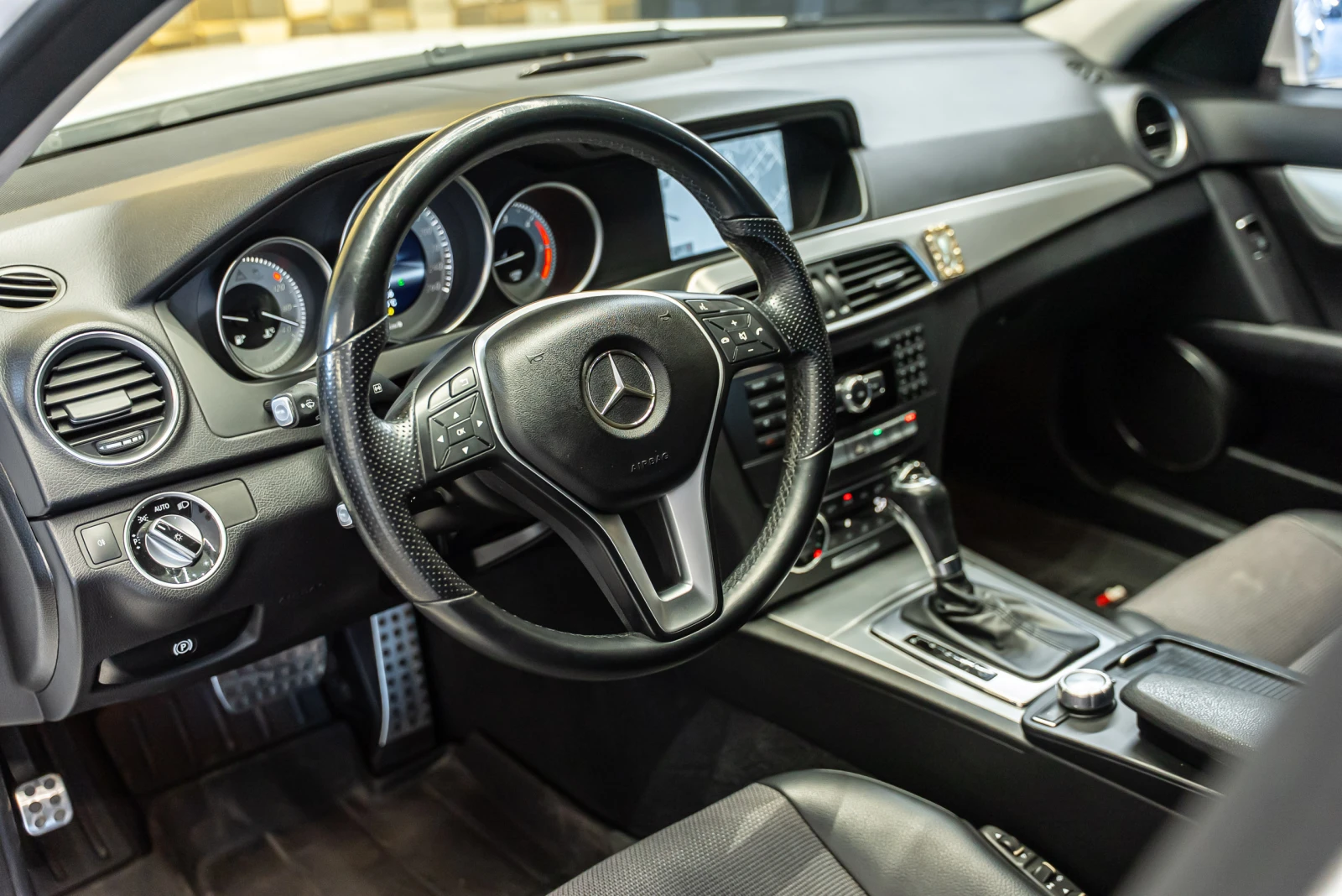 Mercedes-Benz C 200 CDI AUTOMAT, снимка 7 - Автомобили и джипове - 54053637