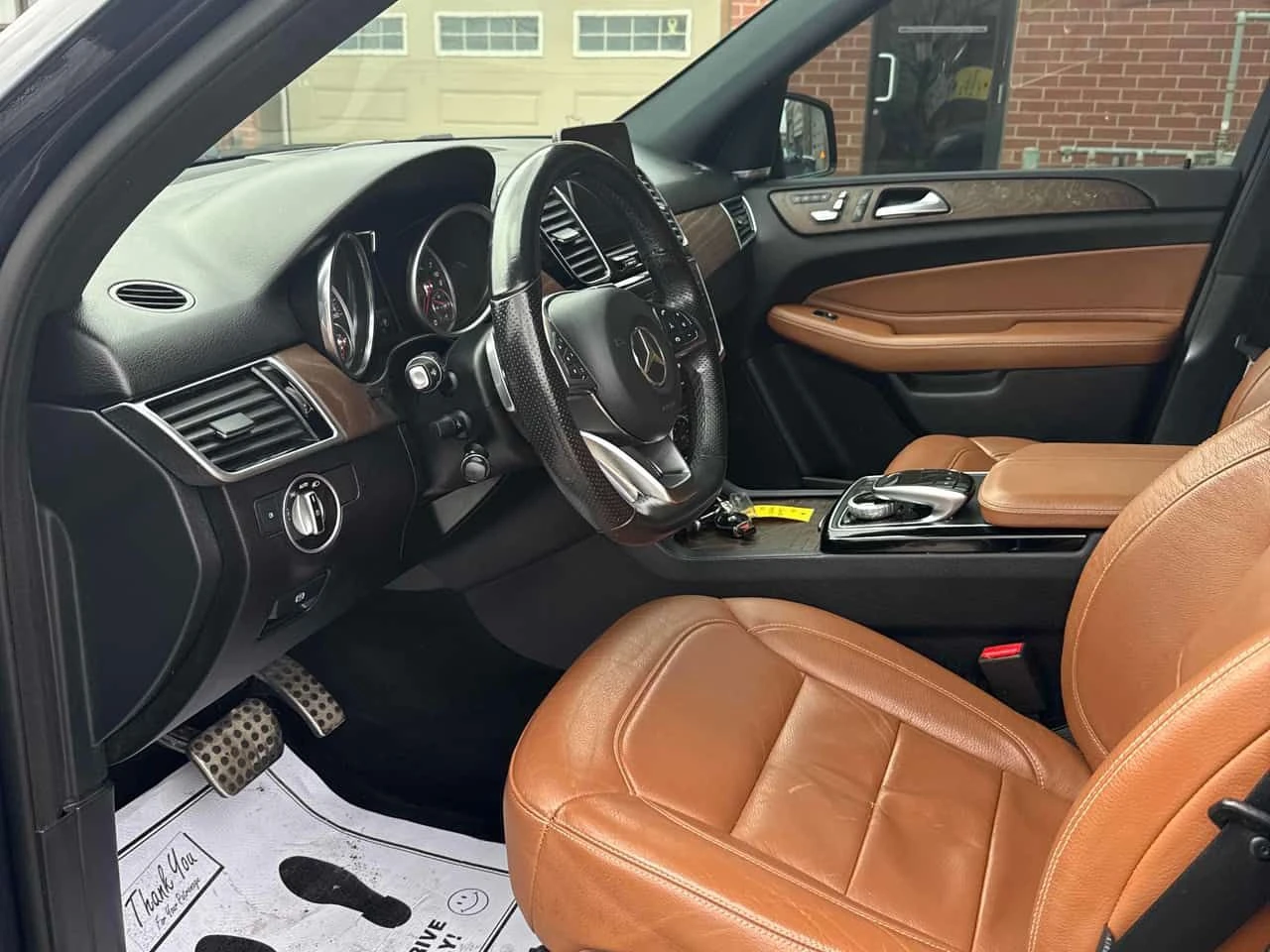 Mercedes-Benz GLE 450 * AMG * CARFAX * БЕЗ ПЪРВОНАЧАЛНА ВНОСКА, снимка 5 - Автомобили и джипове - 54145594