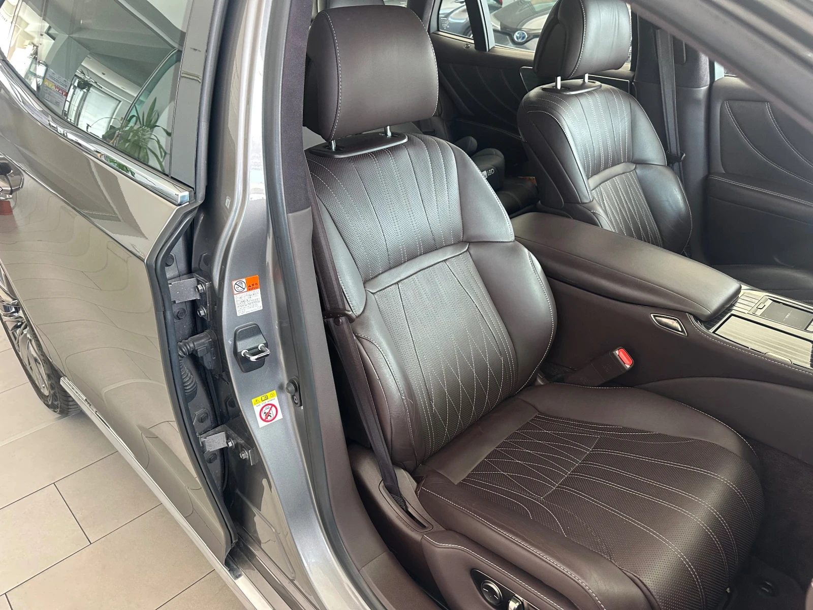 Lexus LS 500 Luxury* AWD, снимка 8 - Автомобили и джипове - 54550149