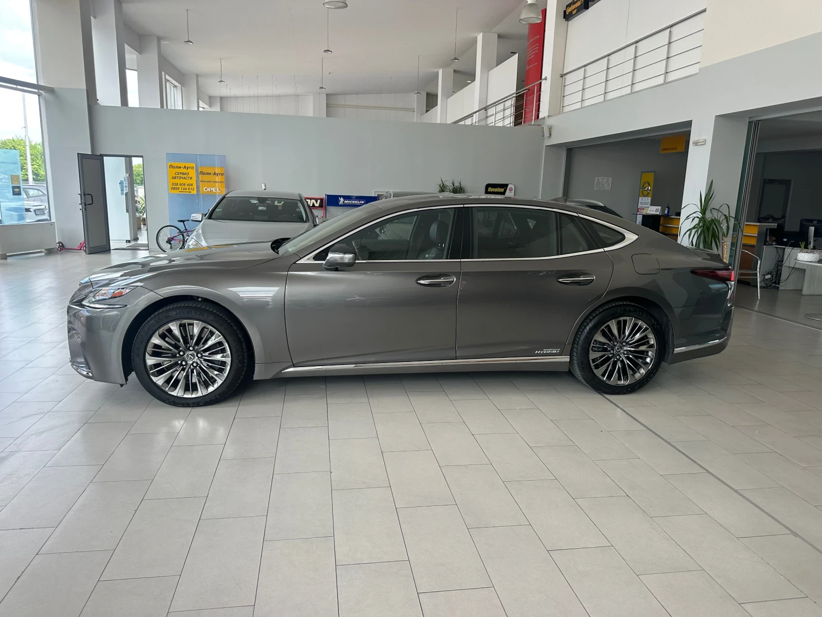 Lexus LS 500 Luxury* AWD, снимка 3 - Автомобили и джипове - 54550149
