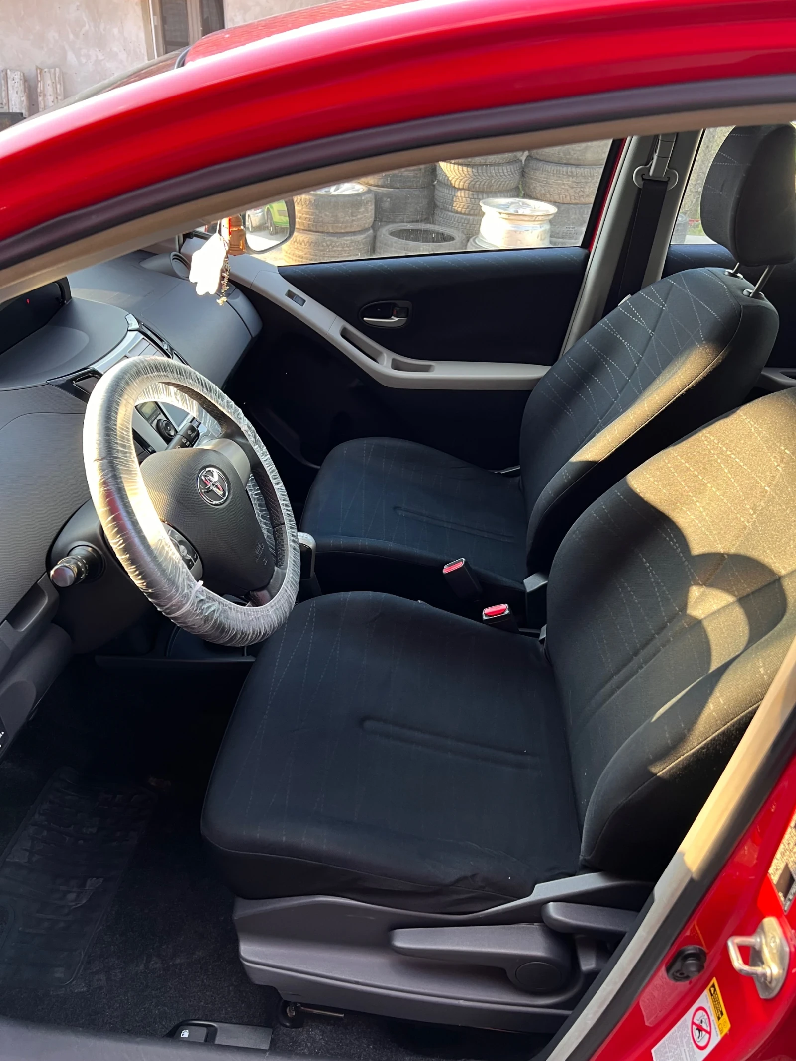 Toyota Yaris 1.4, снимка 5 - Автомобили и джипове - 54747047