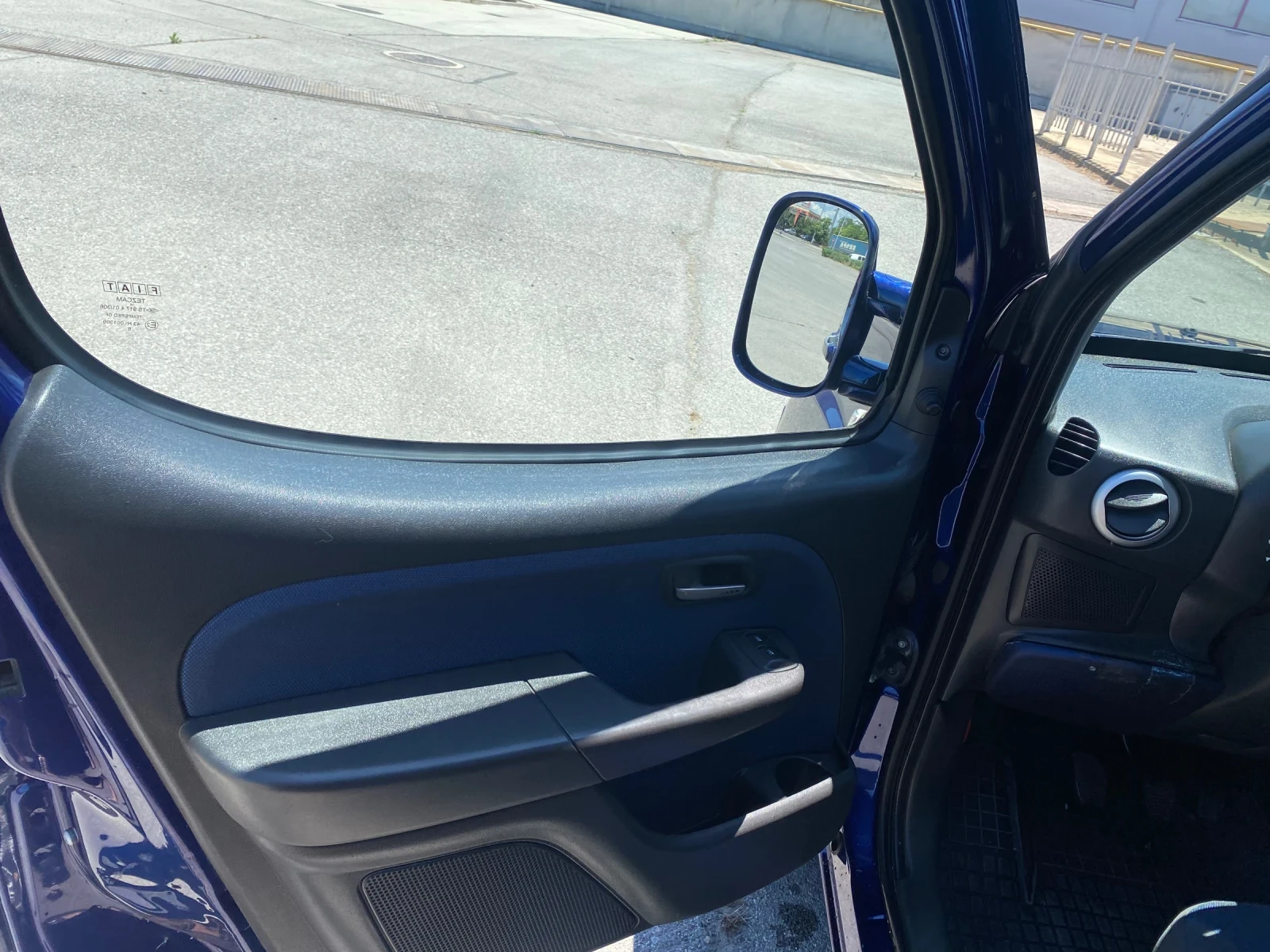 Fiat Doblo 1.9, снимка 8 - Автомобили и джипове - 54860988